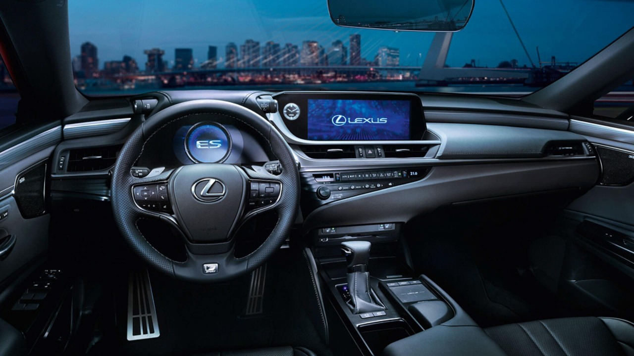 interior of Lexus ES