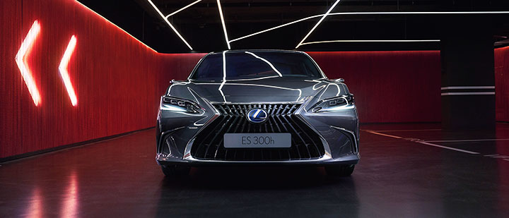BUYING A LEXUS WHILE SOCIAL DISTANCING