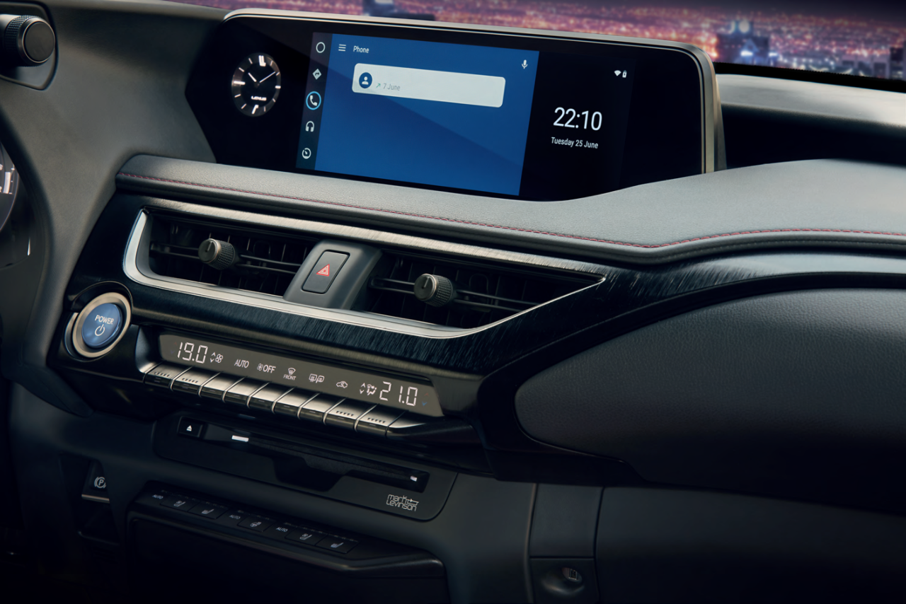 using phone on car Lexus dashboard