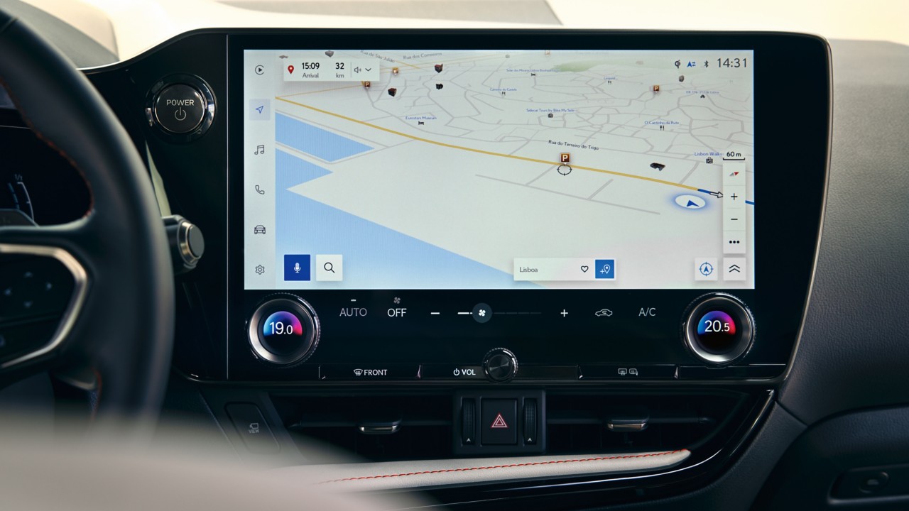 Lexus UX touch pad